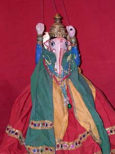 Stringpuppet from Maharashtra (Ganesha) - Photo: Elisabeth den Otter, 2003 ©